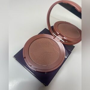 Tarte blush